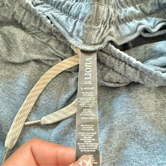 Vuori Performance Jogger in Isle Blue Heather Size: X-Small - Picture 6 of 8